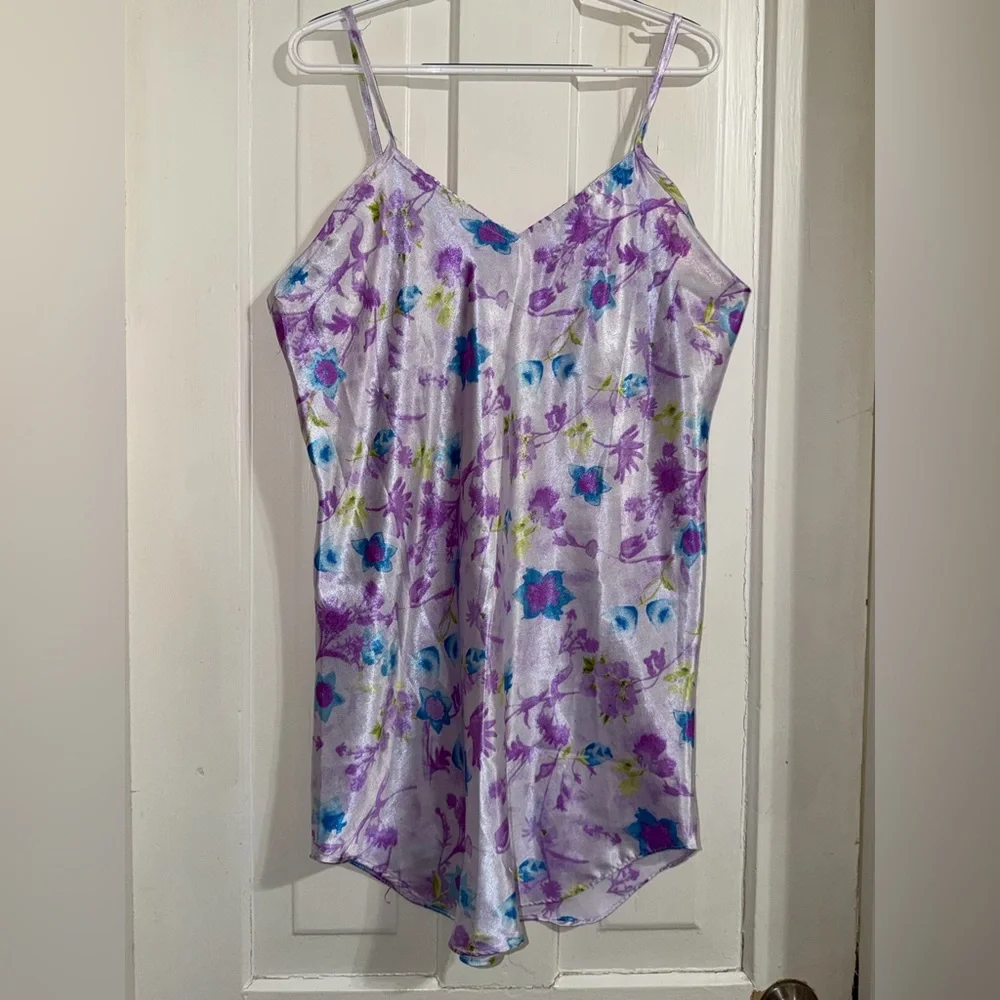 Silky Floral Slip Dress Women's Intimates size large sleep gown, nightgown